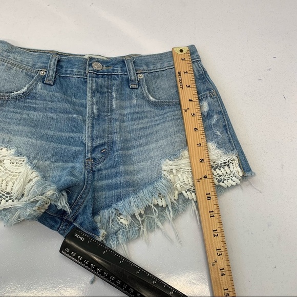 Abercrombie & Fitch Festival Short High Rise 2/26 Crochet Distress Button Fly - Picture 9 of 9